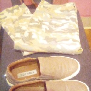 Steve Madden Slip-ons